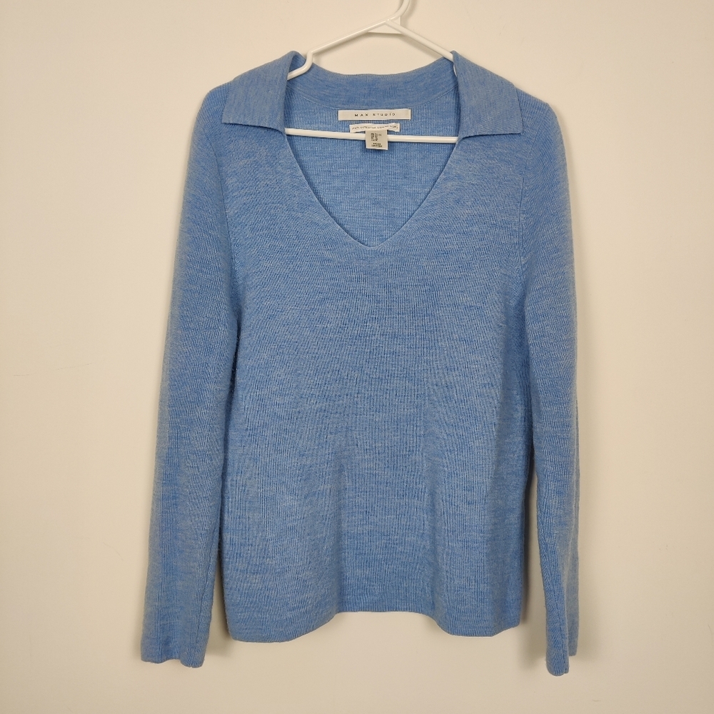 Max Studio Women's Baby Blue V-neck Collared Sweater Size XL Wool Quiet Luxury